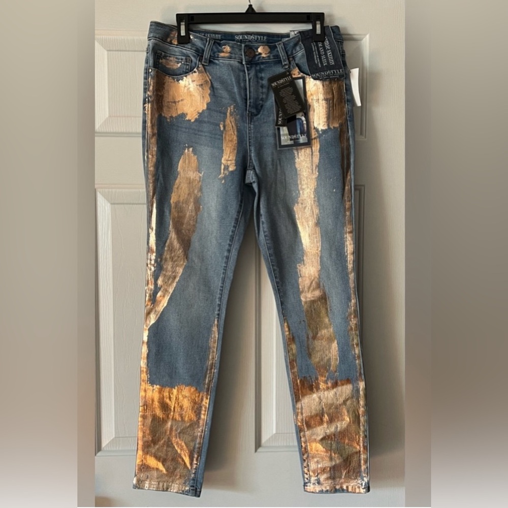 SOUND/STYLE ladies jeans with decorative paint NWT